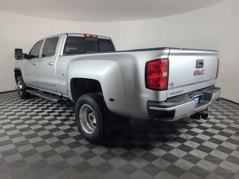 Used 2017 GMC Sierra 3500 Denali w/ Duramax Plus Package image 5