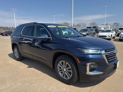 Used 2023 Chevrolet Traverse LT