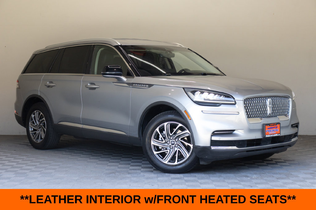 Used 2023 Lincoln Aviator AWD image 2
