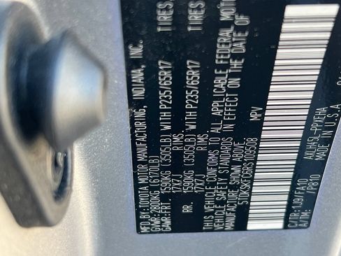 Used 2024 Toyota Sienna LE AWD/4WD image 31