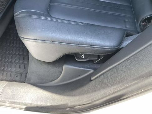Used 2020 Audi Q5 2.0T Premium AWD/4WD image 16