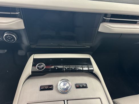 New 2026 Lincoln Navigator Reserve AWD/4WD image 18