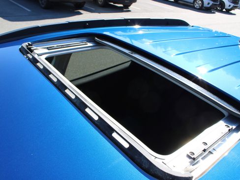 Used 2020 Ford EcoSport SE w/ SE Convenience Package image 9