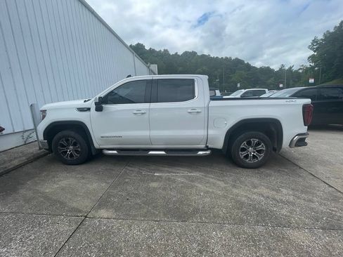 Used 2019 GMC Sierra 1500 SLE w/ SLE Value Package AWD/4WD image 8