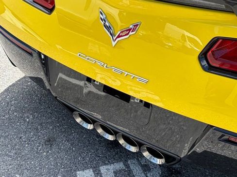 Used 2017 Chevrolet Corvette Stingray Convertible RWD image 7