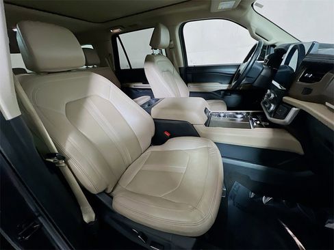 Used 2024 Ford Expedition Max Limited image 26