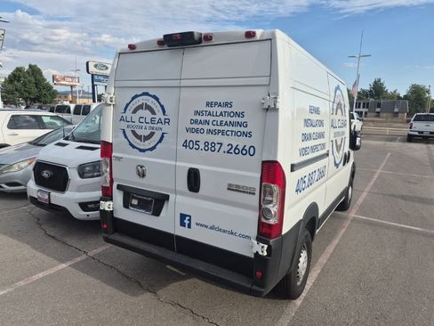 Used 2024 RAM ProMaster 2500 w/ Convenience Group FWD image 18