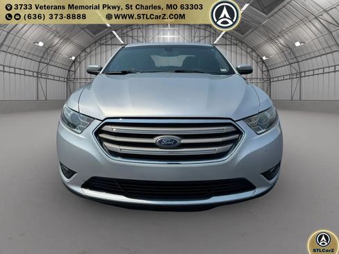 Used 2016 Ford Taurus SEL FWD image 8