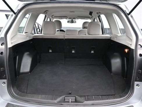 Used 2014 Subaru Forester 2.5i w/ Popular Package #1 image 2