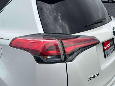 Used 2017 Toyota RAV4 Limited AWD/4WD image 9