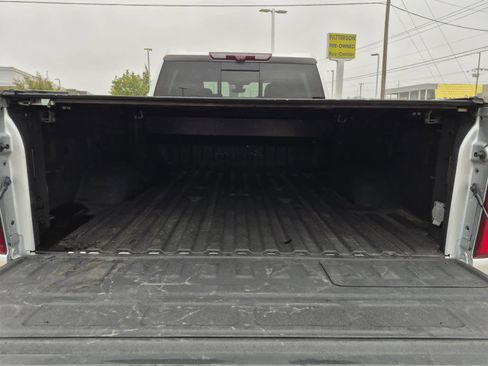 Used 2021 Chevrolet Silverado 2500 High Country w/ Z71 Off-Road Package image 9