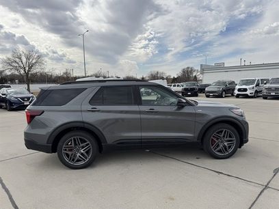 New 2026 Ford Explorer ST-Line w/ ST-Line Street Pack
