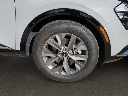 Used 2023 Kia Sportage SX image 9