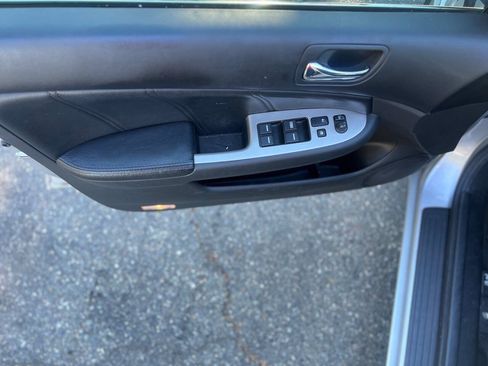 Used 2006 Honda Accord EX image 18