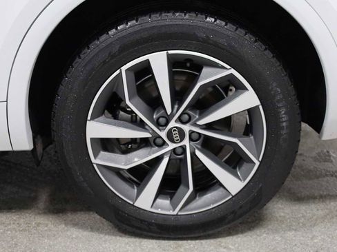Used 2024 Audi Q5 2.0T Premium image 35