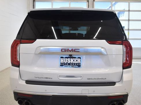 Used 2024 GMC Yukon Denali AWD/4WD image 11