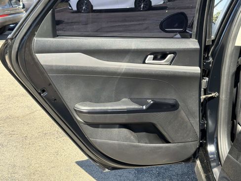 Used 2021 Kia K5 LX image 20