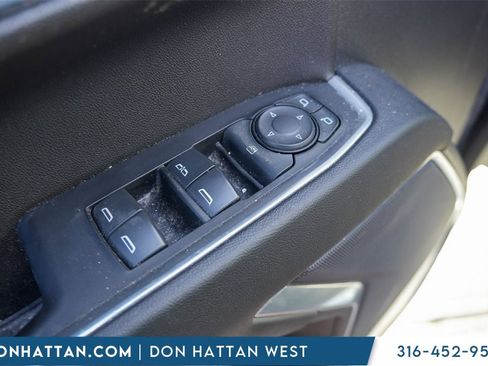 Used 2022 Chevrolet Silverado 1500 LT image 13