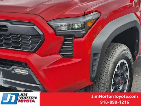 Used 2024 Toyota Tacoma TRD Off-Road AWD/4WD image 11