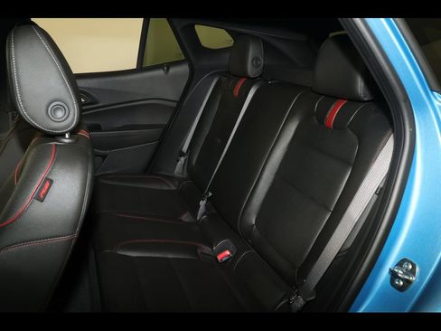 New 2026 Chevrolet Trax RS w/ Sunroof Package FWD image 21