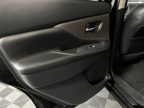 Used 2023 Nissan Murano SV image 23