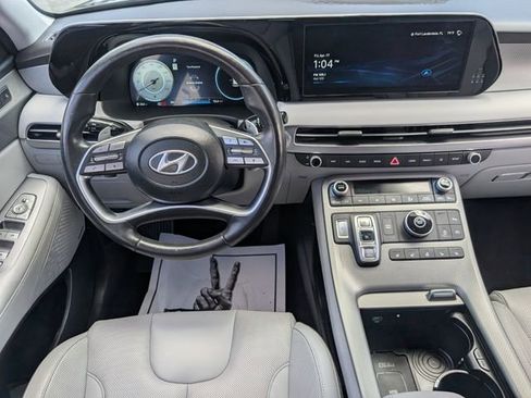 Used 2024 Hyundai Palisade SEL FWD image 13