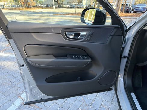 Certified 2025 Volvo XC60 B5 Plus image 14