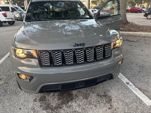 Used 2021 Jeep Grand Cherokee Laredo X AWD/4WD image 14