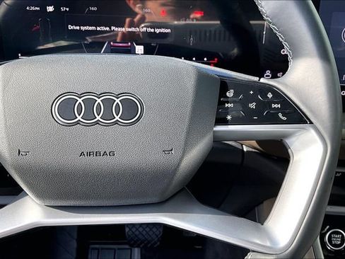 Used 2025 Audi Q5 Premium w/ Convenience Package AWD/4WD image 12