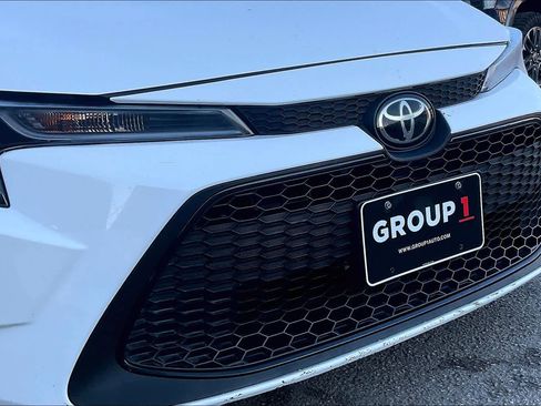 Used 2022 Toyota Corolla LE image 29