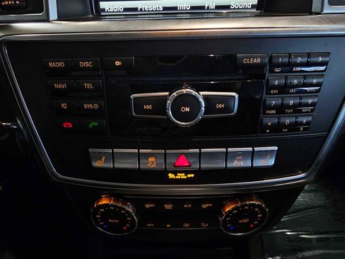 Used 2014 Mercedes-Benz GL 450 4MATIC image 30