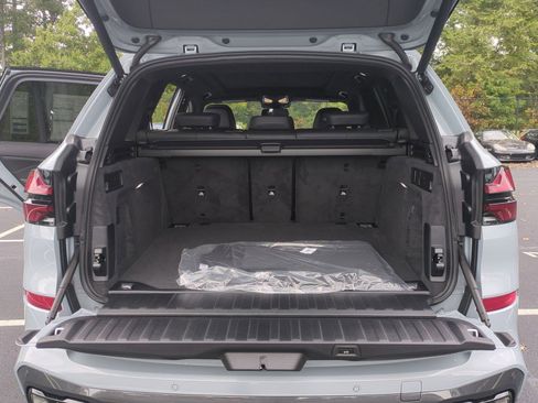 New 2026 BMW X5 xDrive40i w/ M Sport Package image 32