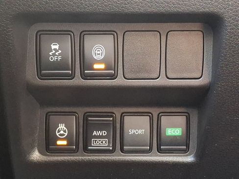 Used 2022 Nissan Rogue Sport SV image 22