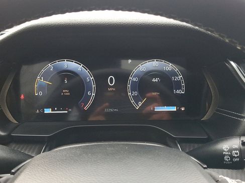 Used 2023 Jeep Grand Cherokee Altitude image 25