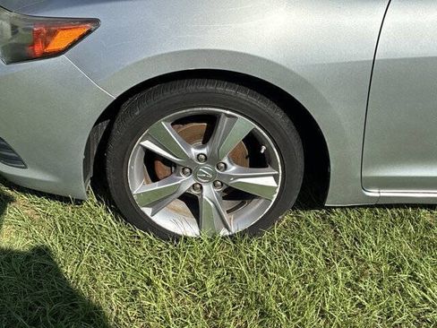 Used 2014 Acura ILX w/ Technology Package FWD image 7