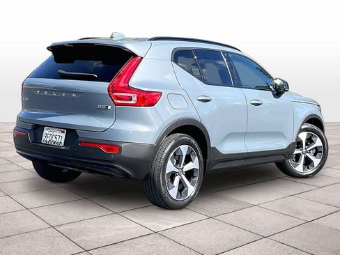 Used 2023 Volvo XC40 B5 Plus w/ Protection Package Premier image 16