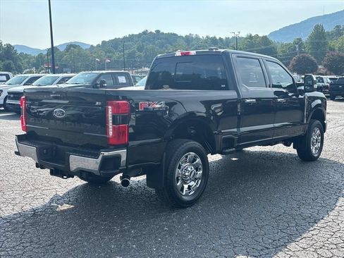 Used 2024 Ford F250 Lariat w/ Lariat Ultimate Package AWD/4WD image 8