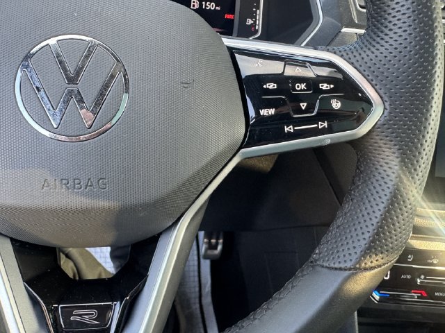 Used 2024 Volkswagen Tiguan SEL R-Line AWD/4WD image 20