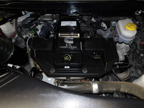 Used 2024 RAM 2500 Big Horn AWD/4WD image 21