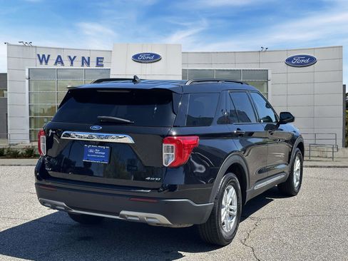 Certified 2022 Ford Explorer XLT w/ Equipment Group 202A AWD/4WD image 5