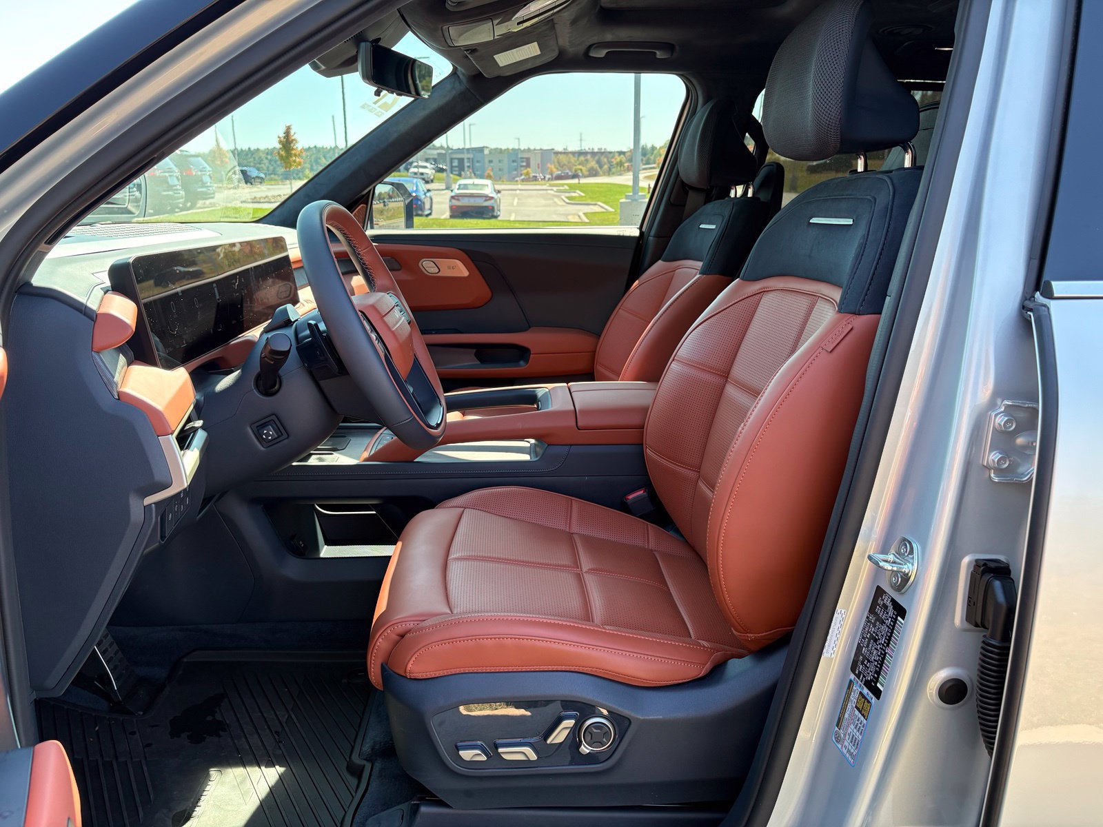 Used 2027 Kia Telluride SX Prestige w/ Towing Package AWD/4WD image 30