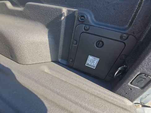 Used 2025 Ford Maverick Lariat w/ 4K Tow Package image 11