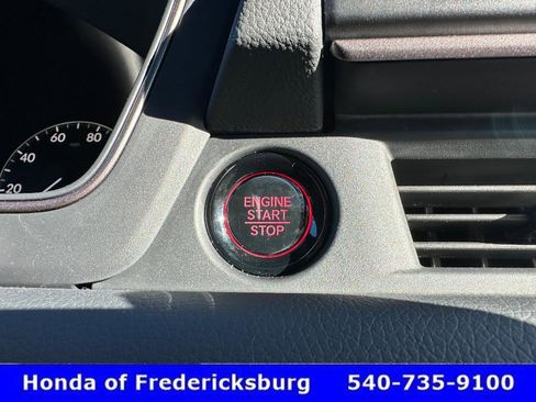 Certified 2025 Honda Pilot TrailSport image 22