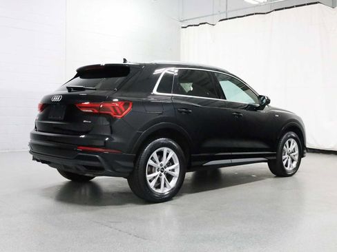 Certified 2025 Audi Q3 2.0T Premium w/ Convenience Package AWD/4WD image 9