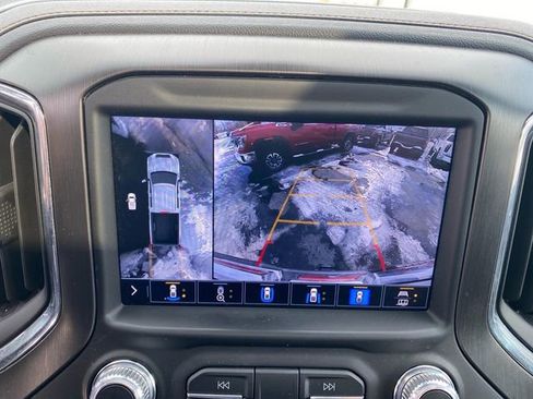 Used 2021 GMC Sierra 2500 AT4 w/ AT4 Premium Plus Package image 16