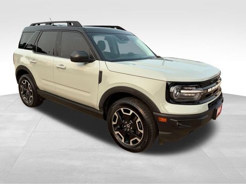 Used 2022 Ford Bronco Sport Outer Banks w/ Tech Package AWD/4WD image 8