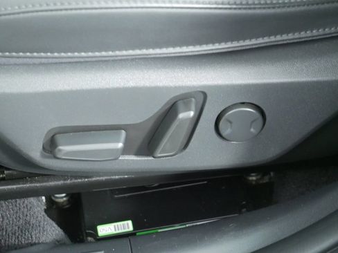 Used 2024 Kia Niro Wave w/ Wave Preserve Package FWD image 25