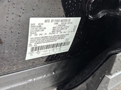 Certified 2024 Ford Explorer XLT w/ Equipment Group 202A image 37