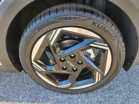 New 2025 Kia K4 EX image 11