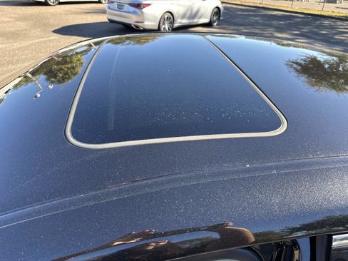 New 2025 Lexus ES 350 w/ Premium Package image 32